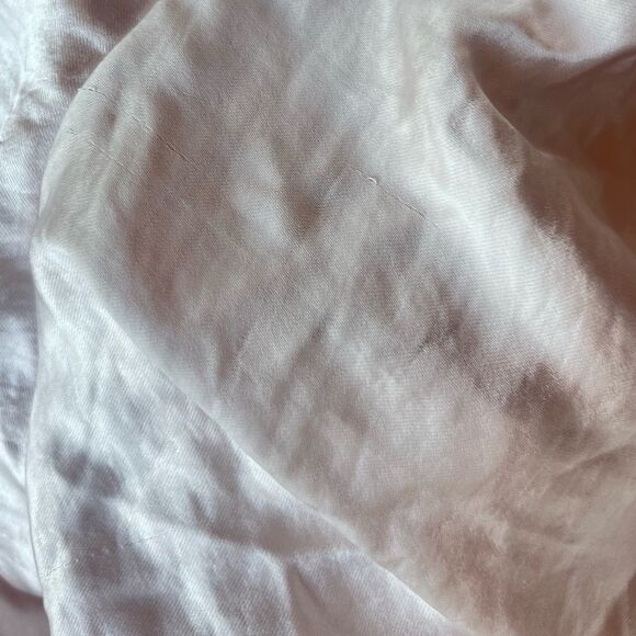 Nwt SELFIE LESLIE
SYDNEY ANGEL SLEEVE COWL NECK SATIN DRESS CHAMPAGNE - Picture 5 of 6